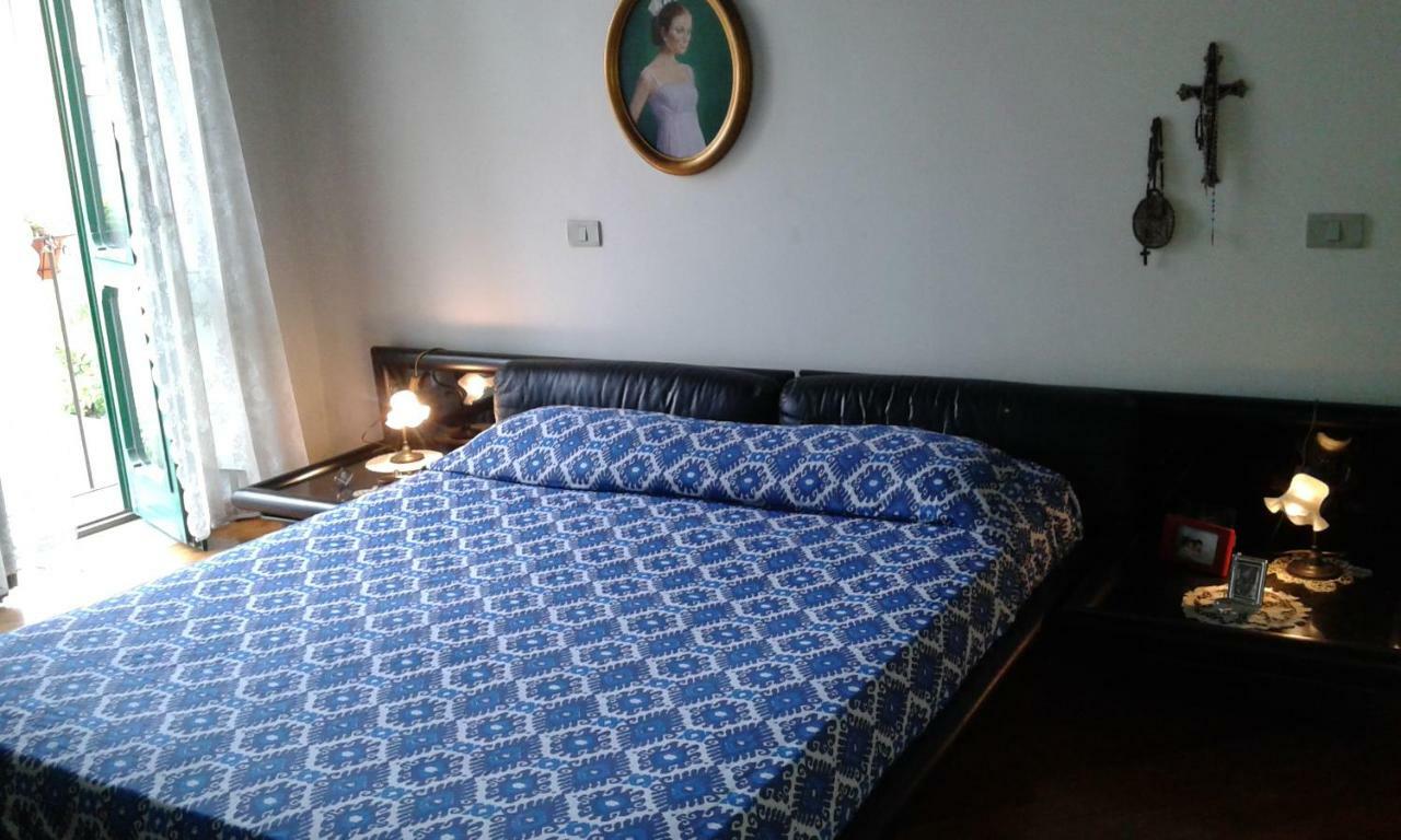 مبيت وإفطار ساليرنو In Via Roma المظهر الخارجي الصورة
